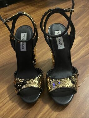 Steve Madden Sequin Sandals